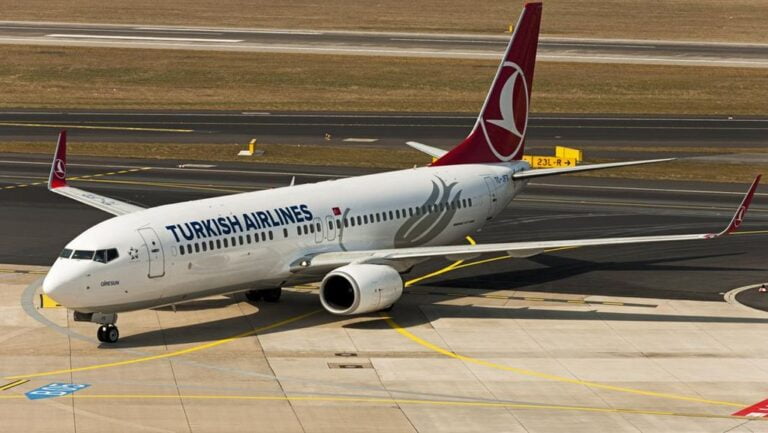 Kru Kabin Diserang Penumpang, Turkish Airlines Mendarat Darurat