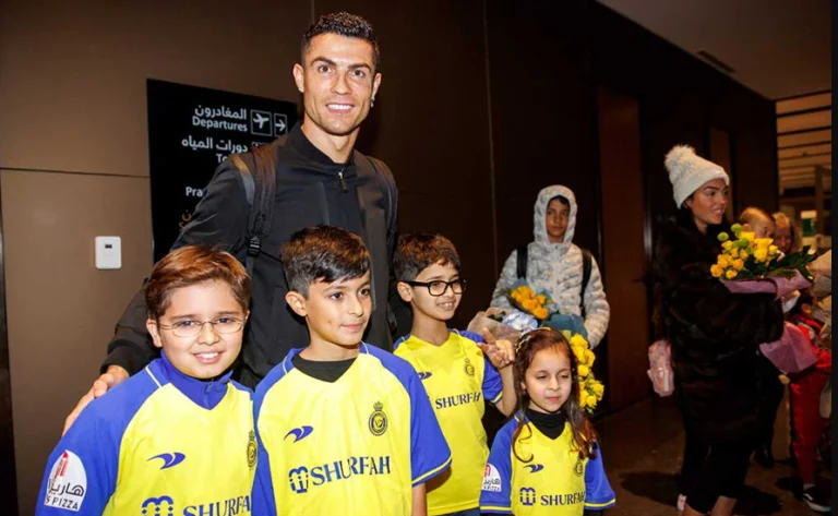 Tiba di Riyadh, Al-Nassr FC Akan Perkenalkan Cristiano Ronaldo Malam Ini